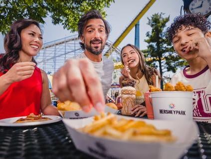 family-eating-at-hersheypark.jpg
