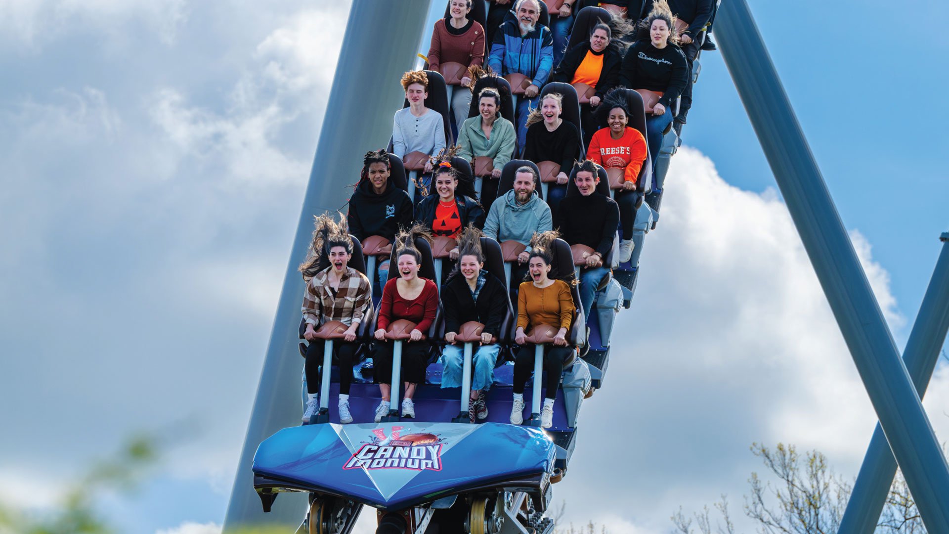 happy-riders-on-candymonium-hersheypark-halloween.jpg