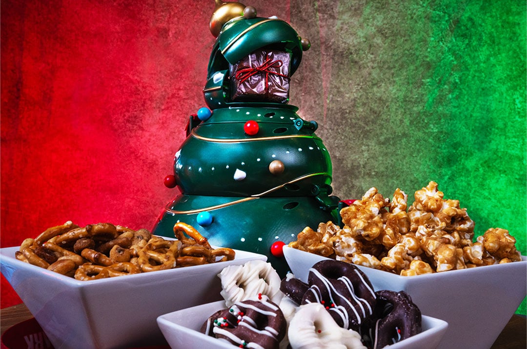 kissmas-tree-with-pretzels-and-popcorn.jpg