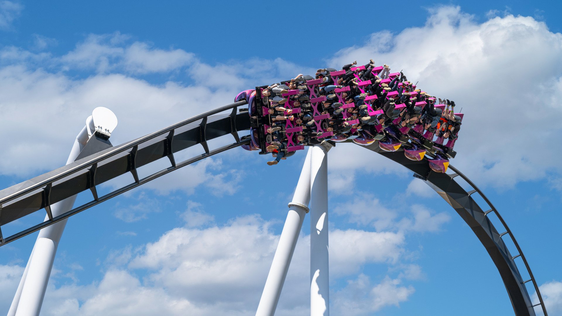 great-bear-roller-coaster-entering-a-dive.jpg