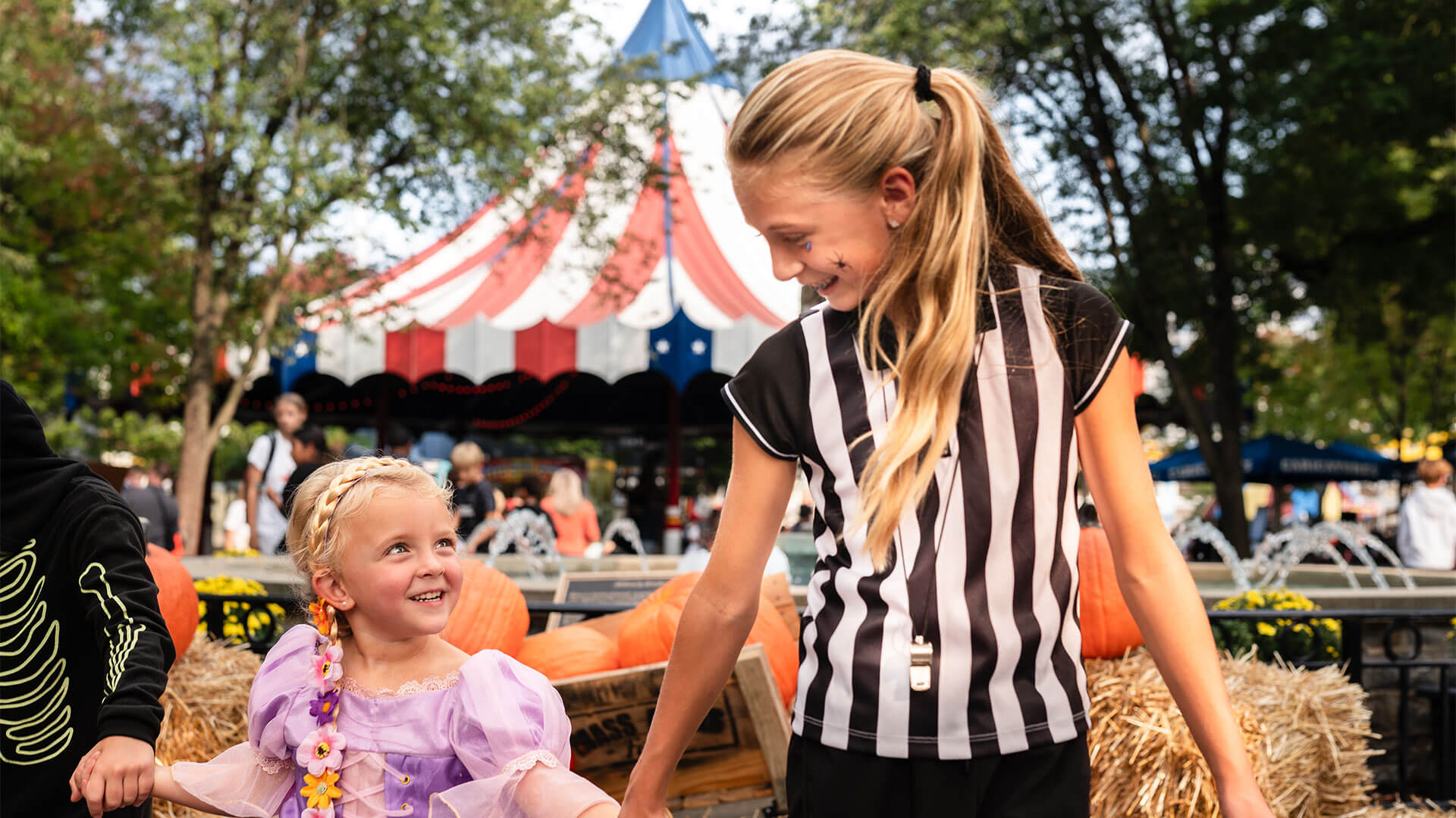 two-kids-in-costume-hersheypark-halloween.jpg
