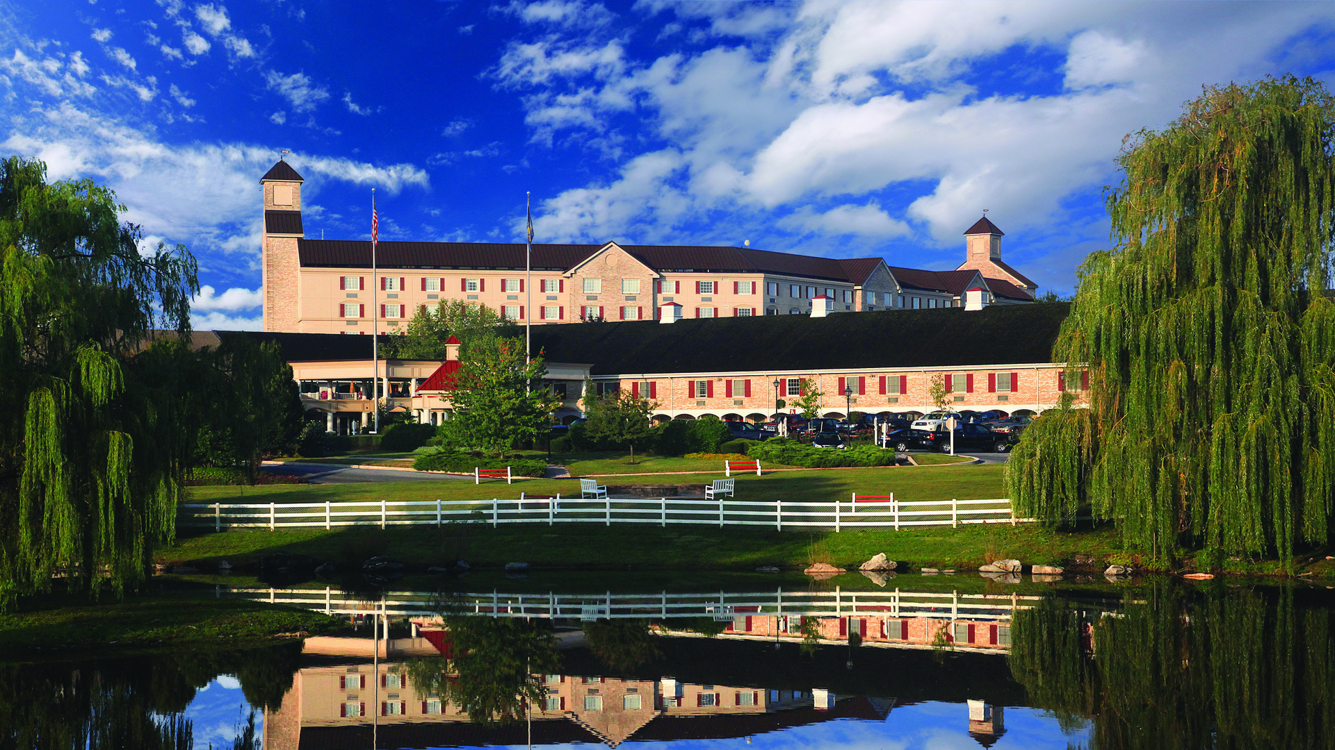 exterior-of-the-hershey-lodge.jpg