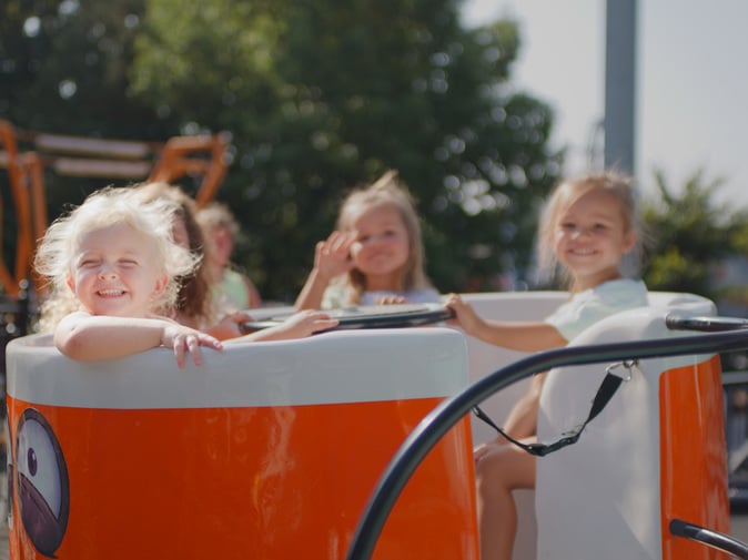 kids-riding-a-ride-at-hersheypark.jpg