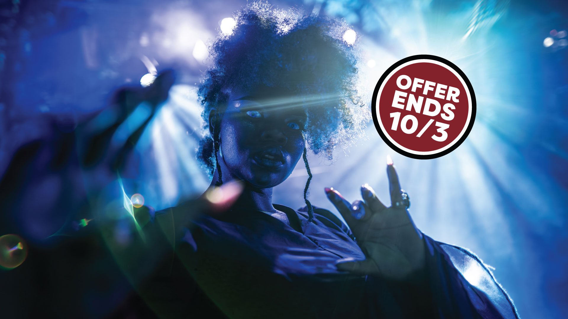 dark-nights-scare-actor-hazy-blue-background-with-badge_v001.jpg