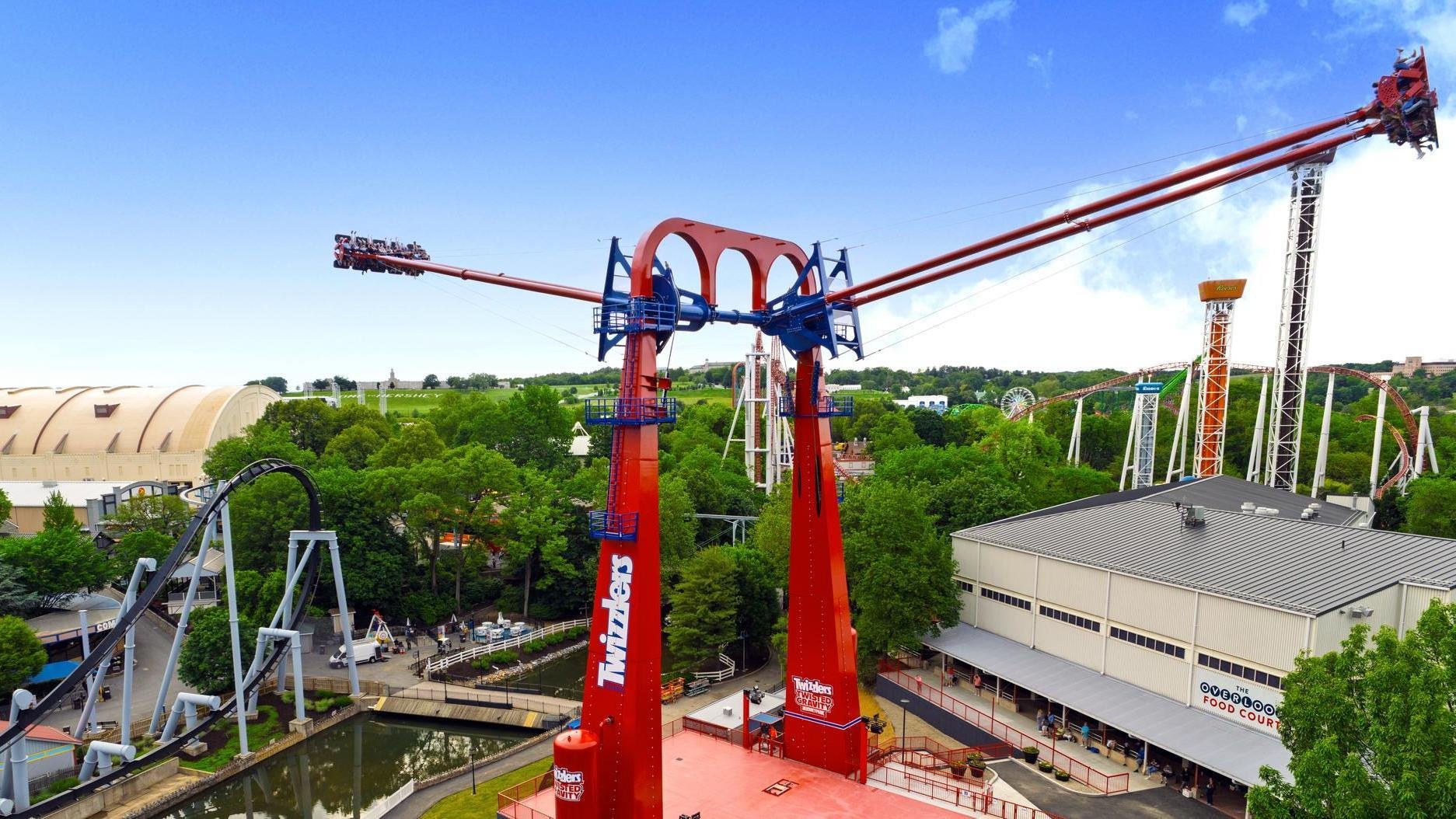 twizzlers-twisted-gravity-in-full-swing.jpg