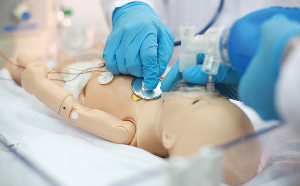 large card/cht_simulation_training_emergency_care0721