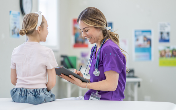 large card/cht_analytics_forecast_patient_changes0724