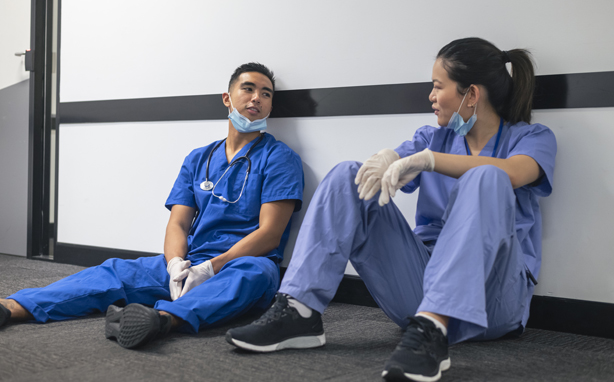 large card/pls_vicarious_trauma_course_overview