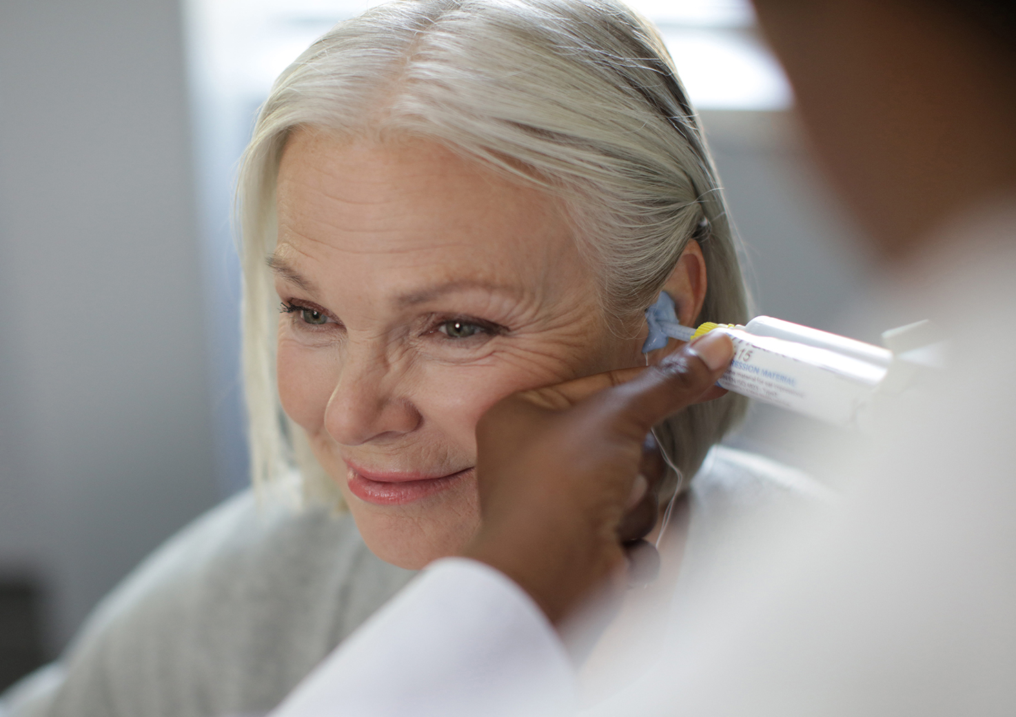 StarkeyProUK/hero-earmoulds-wbst2892-mobile