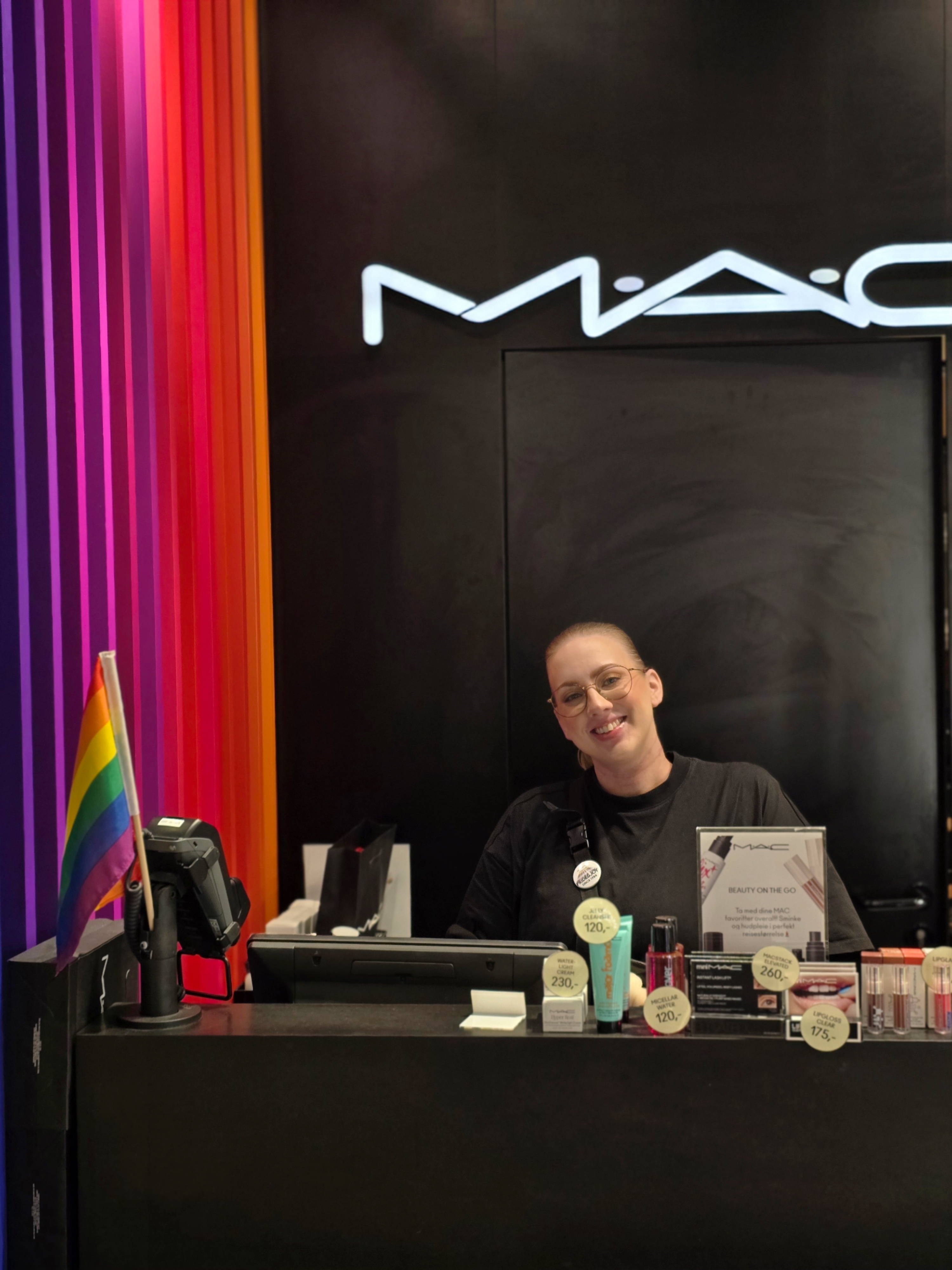 Mac.jpg