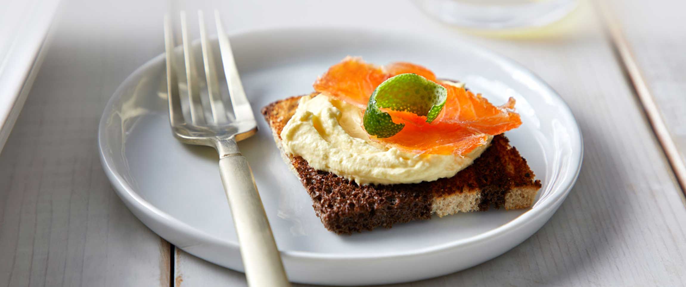 Hero - Full Width/performancefoodservie-DishRecipes-CitrusGravlaxSaffronYogurtCream-HeroFull