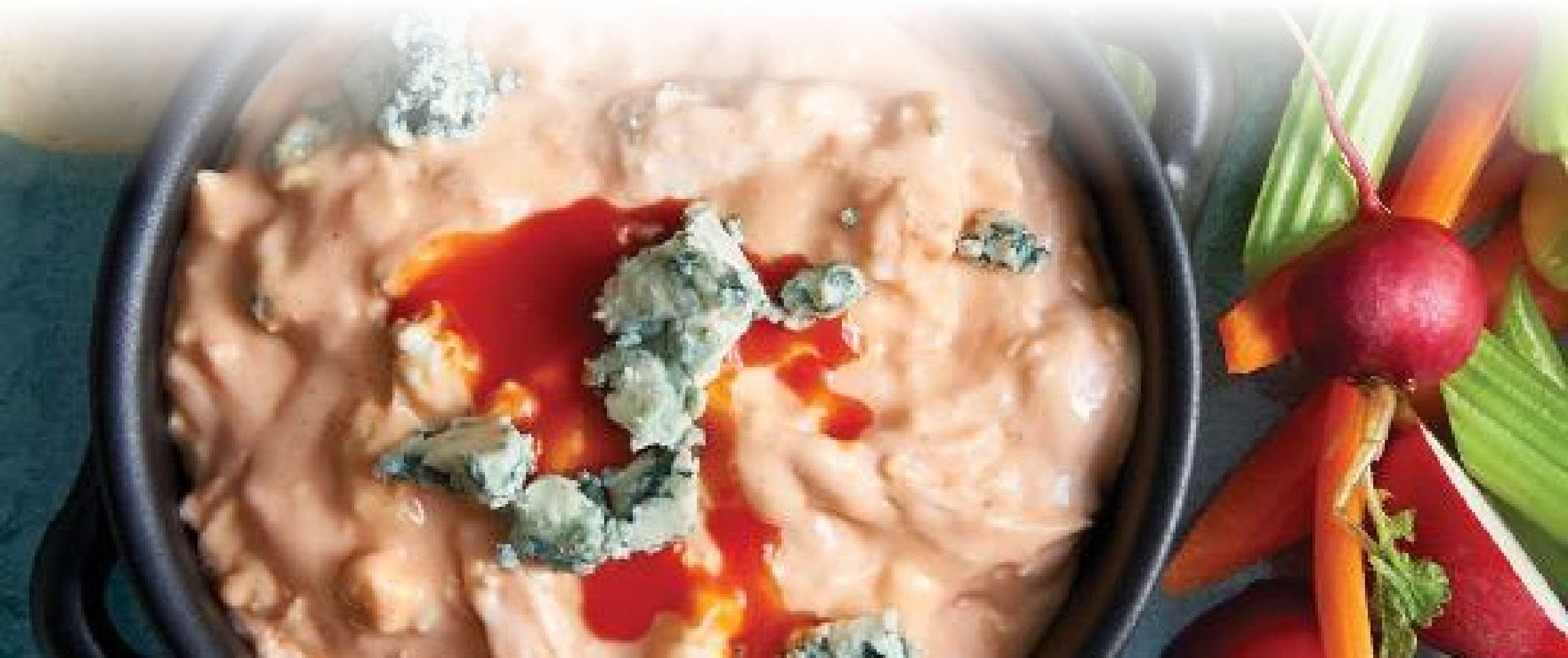 Hero - Full Width/Performancefoodservice-recipes-Buffalo_Chicken_Cheese_Dip-herofull