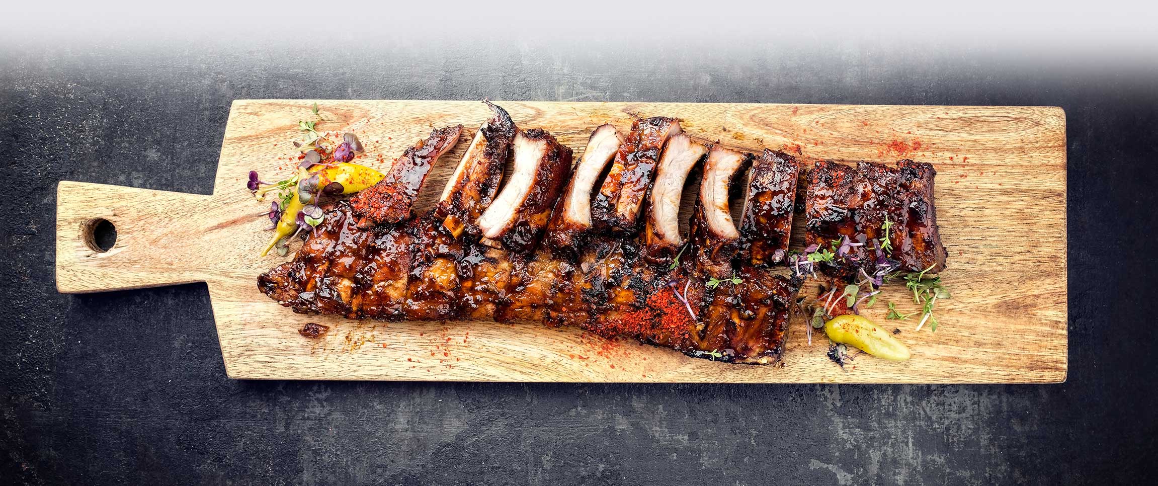 Hero - Full Width/performancefoodservice-recipes-HoneyPeriPeriRibs-herofull