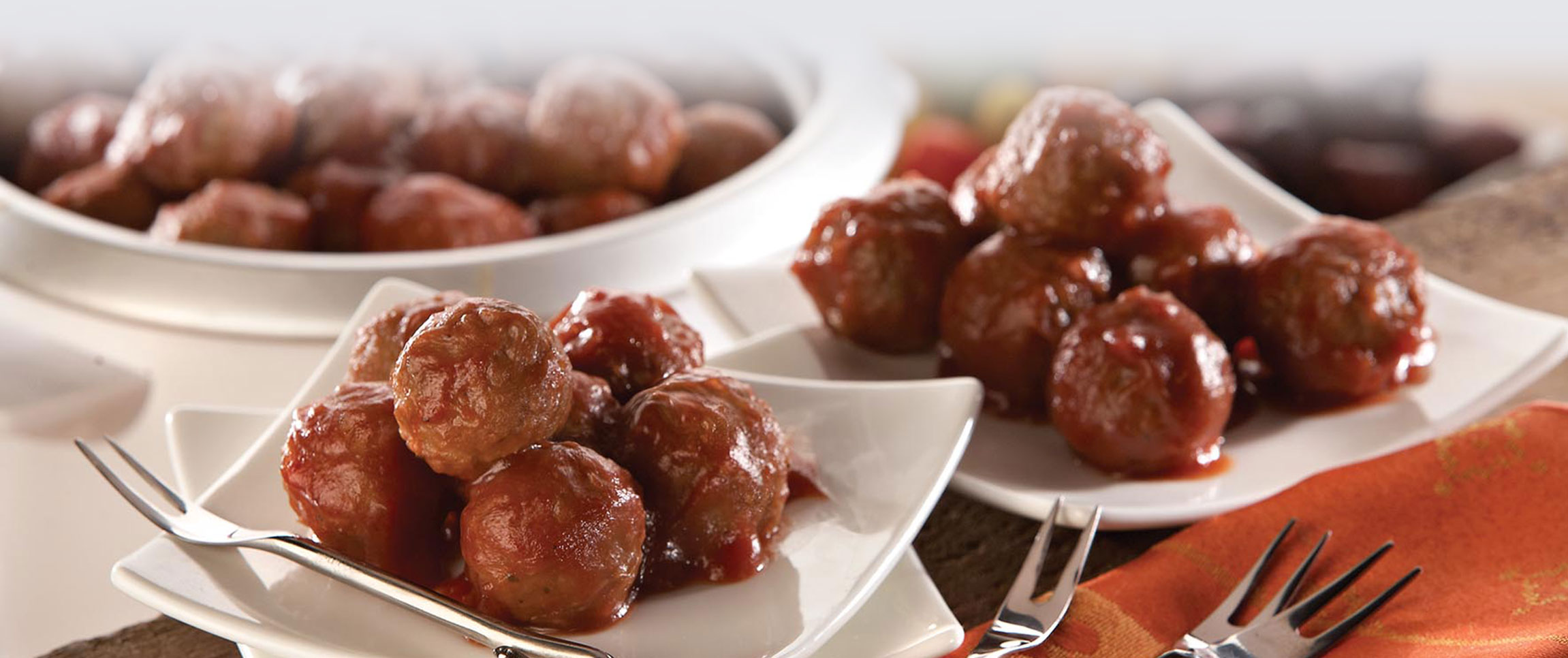 Hero - Full Width/performancefoodservice-Recipes-Cranberry_Chili_Meatballs-HeroFull