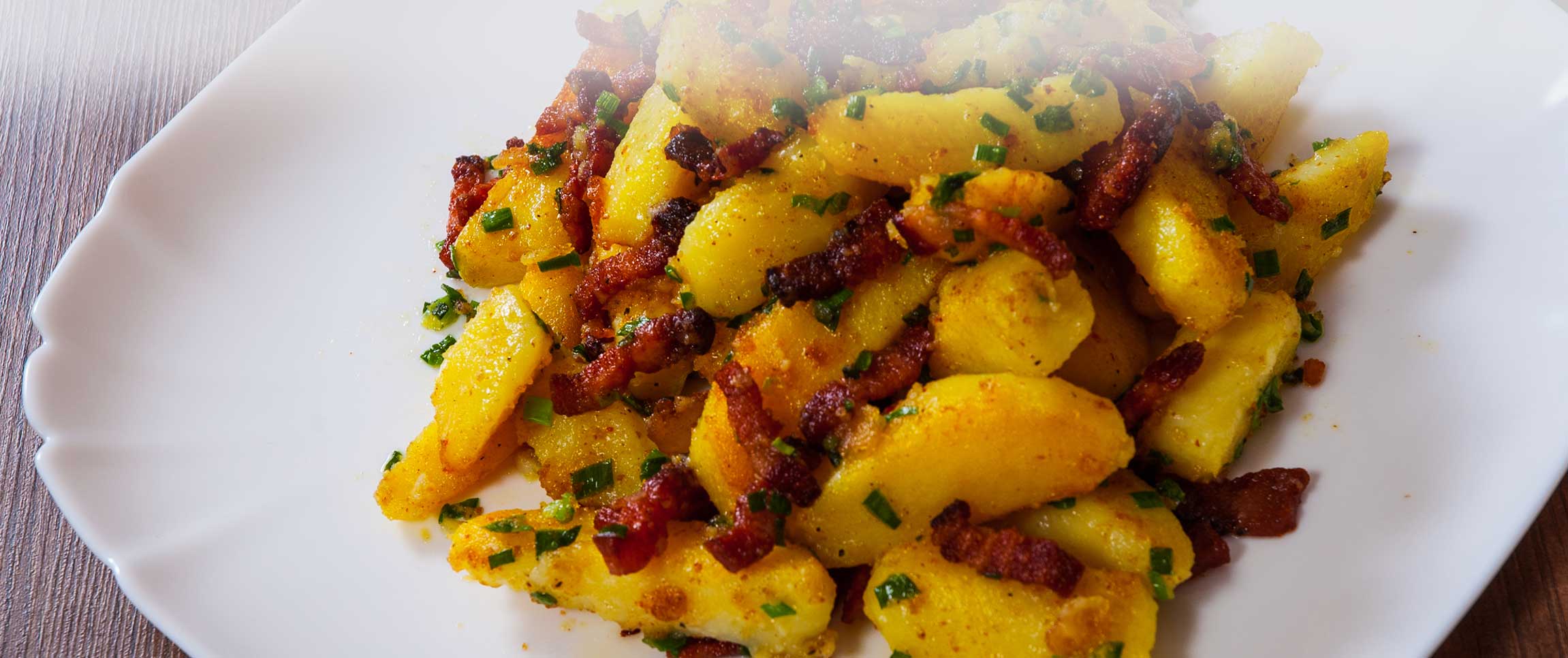 Hero - Full Width/performancefoodservice-recipes-SweetPotatoesWBacon-herofull