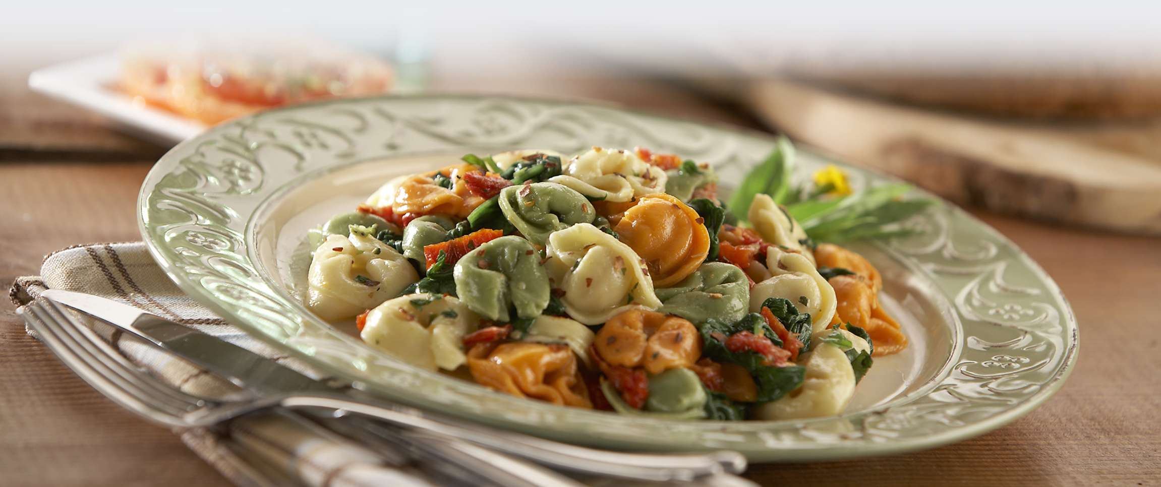 Hero - Full Width/performancefoodservice-Recipes-Cheese_Tortellini_Caprese_Salad-heroFull