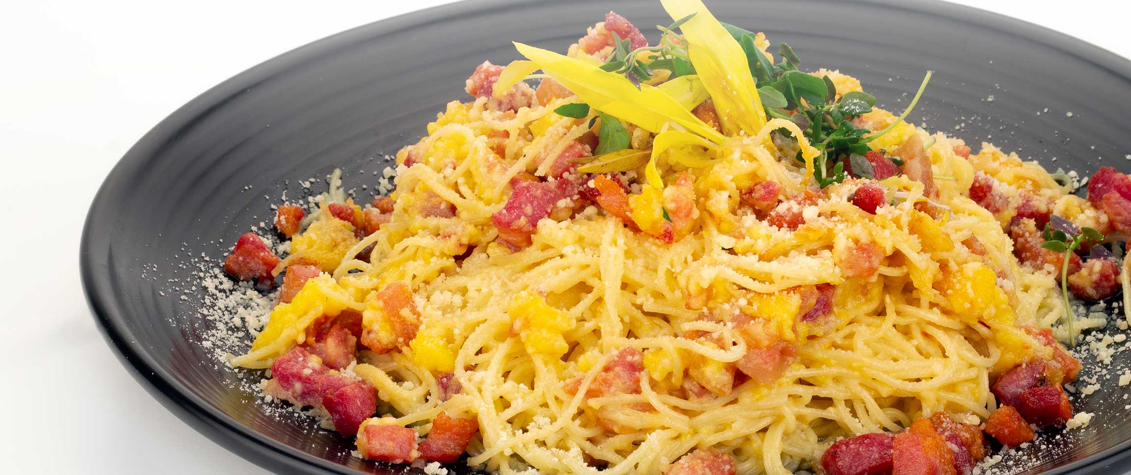 Hero - Full Width/performancefoodservice-Recipes-SpaghettiCarbanara-HeroFull