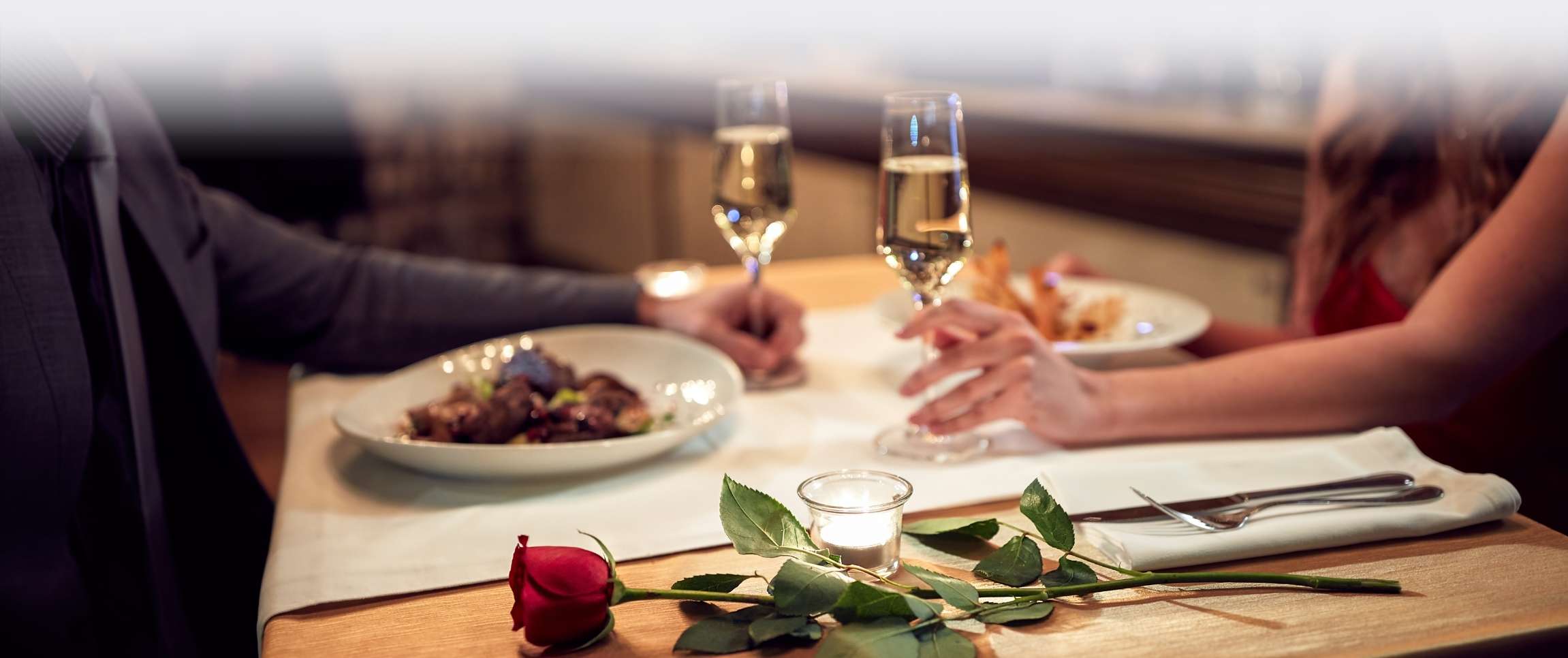 Articles/performancefoodservice-GetInspired-Deck_Your_Halls-herofull
