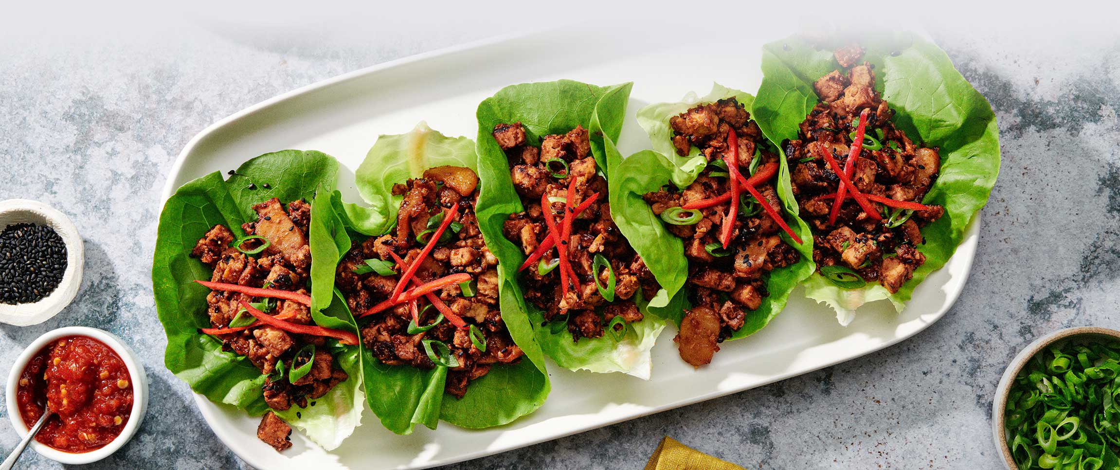 Hero - Full Width/performancefoodservice-DISHRecipes-ThaiTurkeyLettuceWraps-herofull
