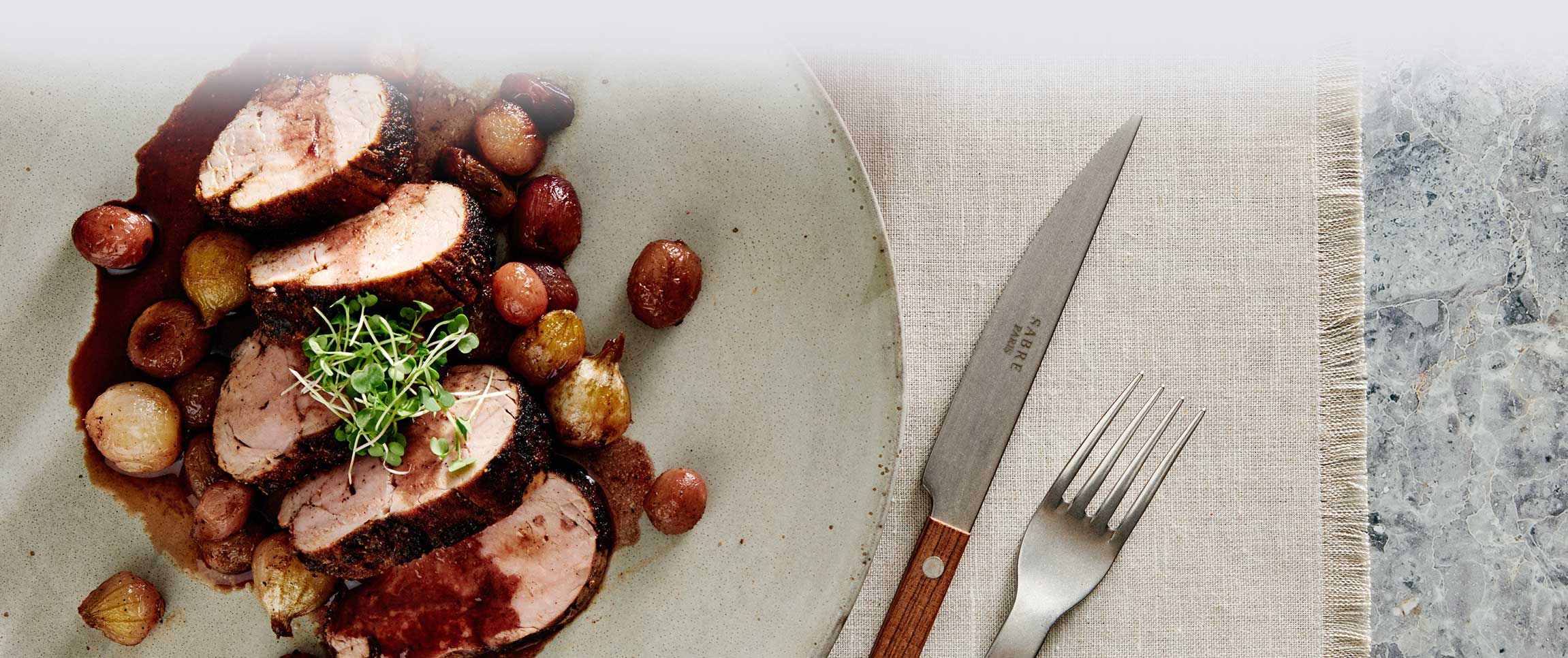 Hero - Full Width/performancefoodservice-DISHRecipes-SpiceCrustedPorkLoin-herofull