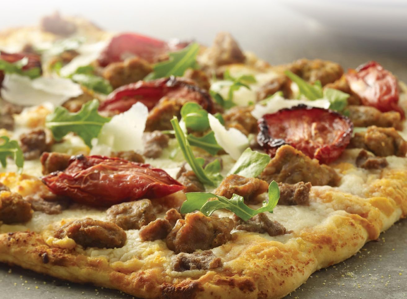 Hero - Half Width/performancefoodservice-Recipes-ARUGULASAUSAGEBEEFPIZZA-heroHalf