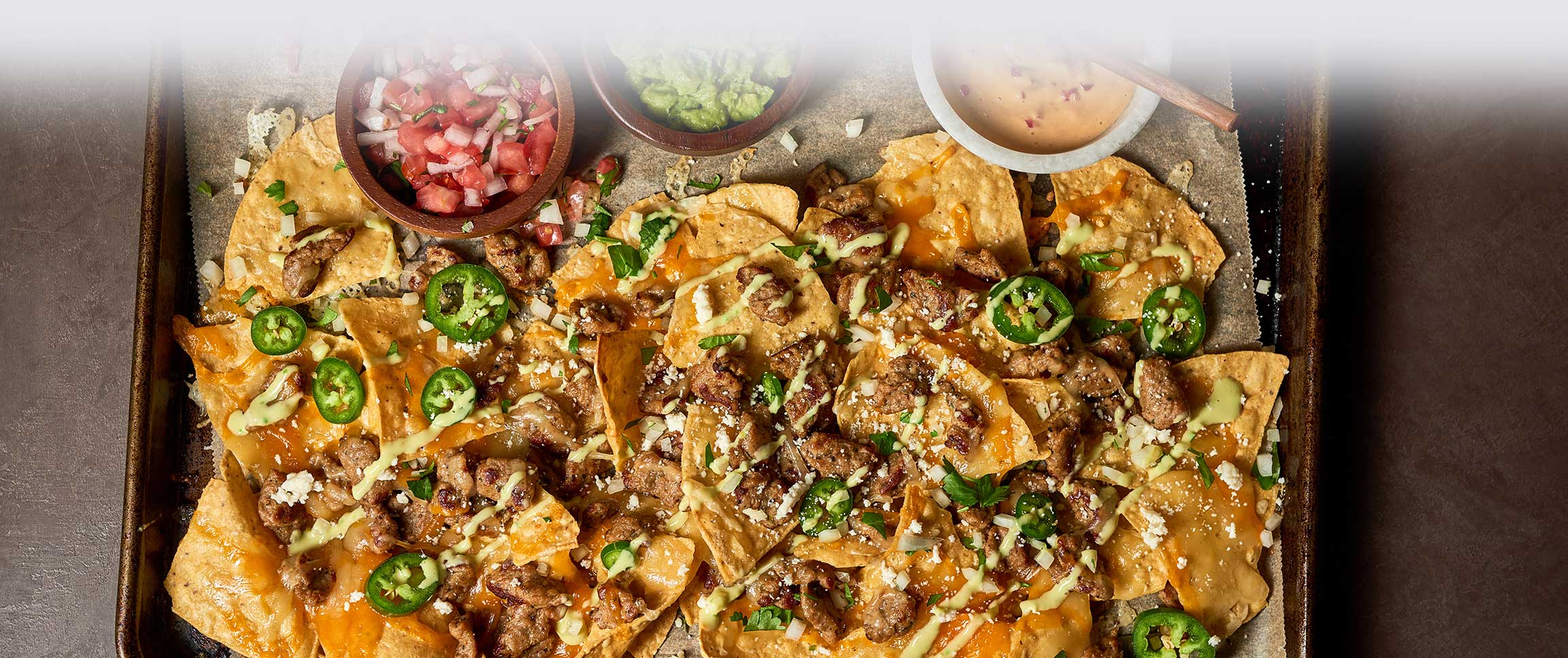 Hero - Full Width/performancefoodservice-recipes-Salsa_Verde_Nachos-herofull