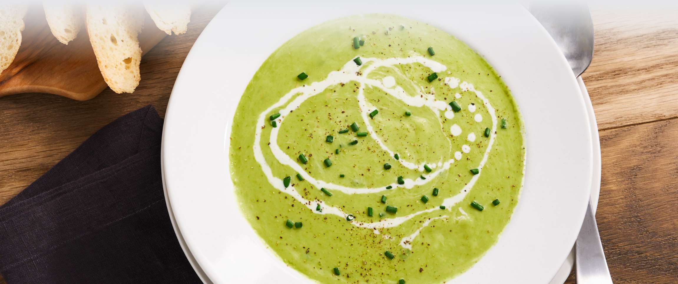 Hero - Full Width/Performancefoodservice-Recipes-Creamy_Asparagus_Soup-herofull