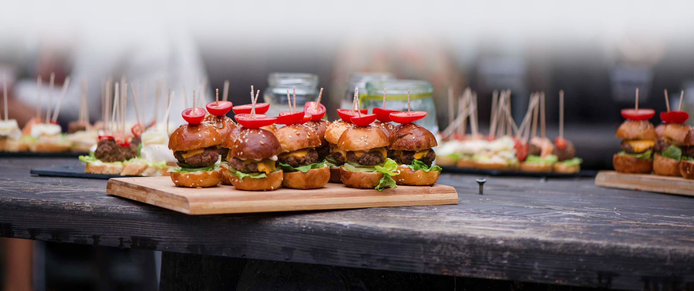 Articles/performancefoodservice-GetInspired-SharingIsCaringNEW-heroFull