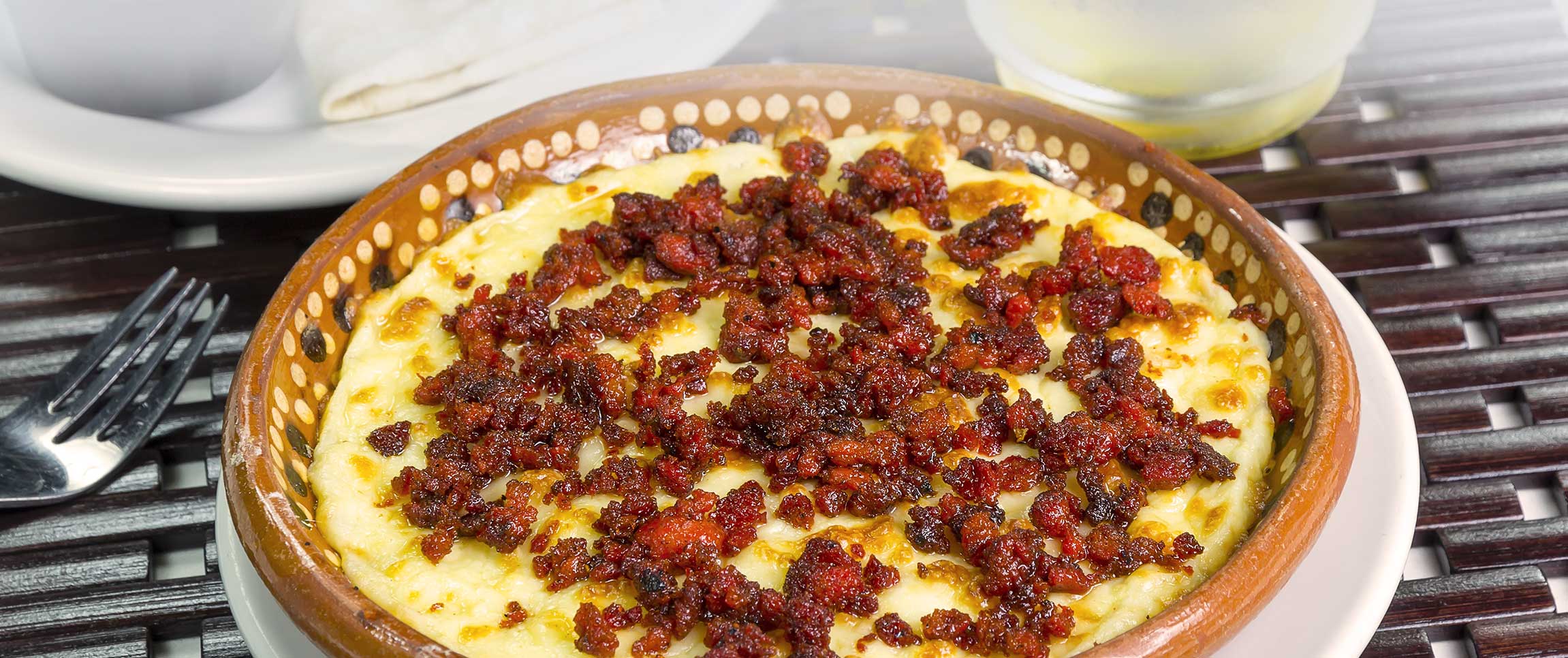 Hero - Full Width/performancefoodservice-recipe-QuesoFondidowithChorizo-HeroFull