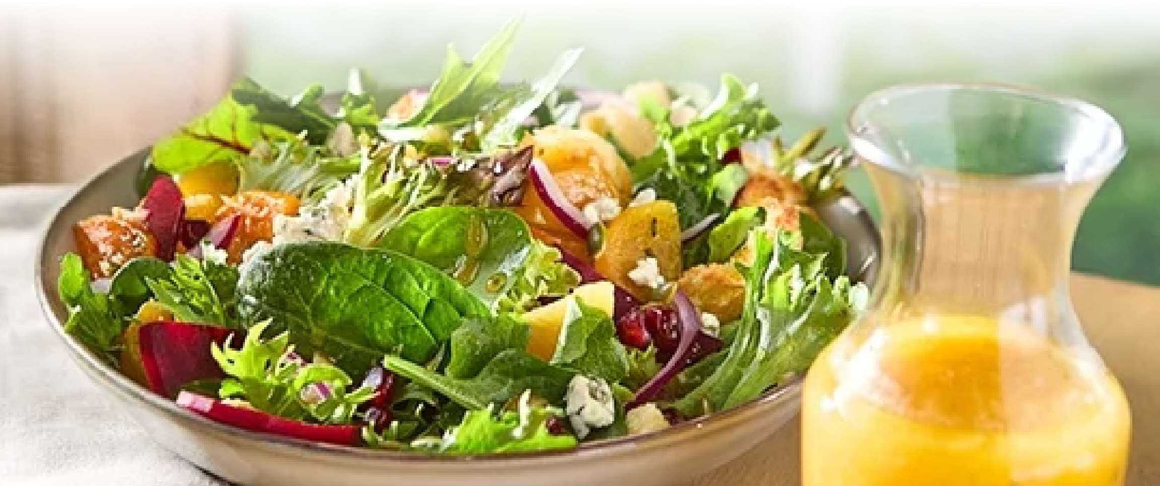 Hero - Full Width/Performancefoodservice-recipes-Citrus_Beet_Salad-herofull