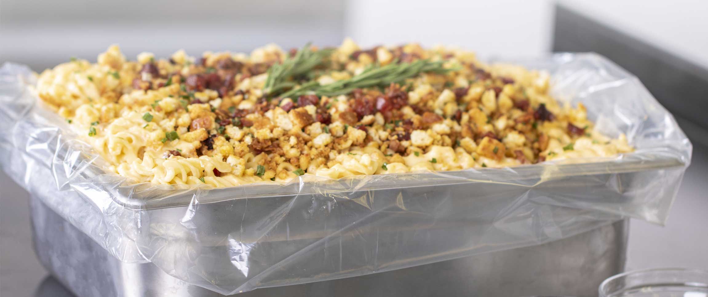 Hero - Full Width/performancefoodservice-Recipes-QuickMacAndCheese-heroFull