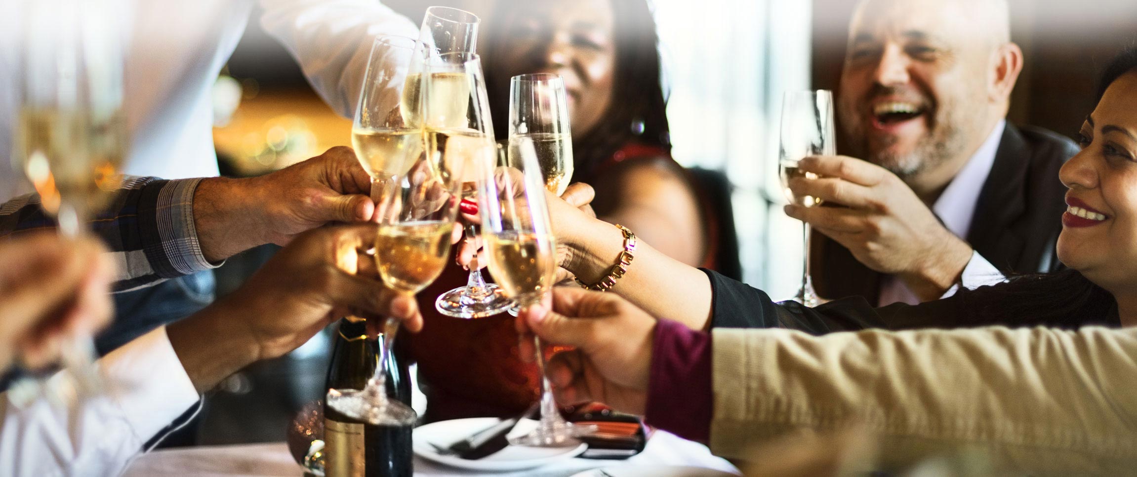 Articles/performancefoodservice-GetInspired-BookMoreParties-heroFull