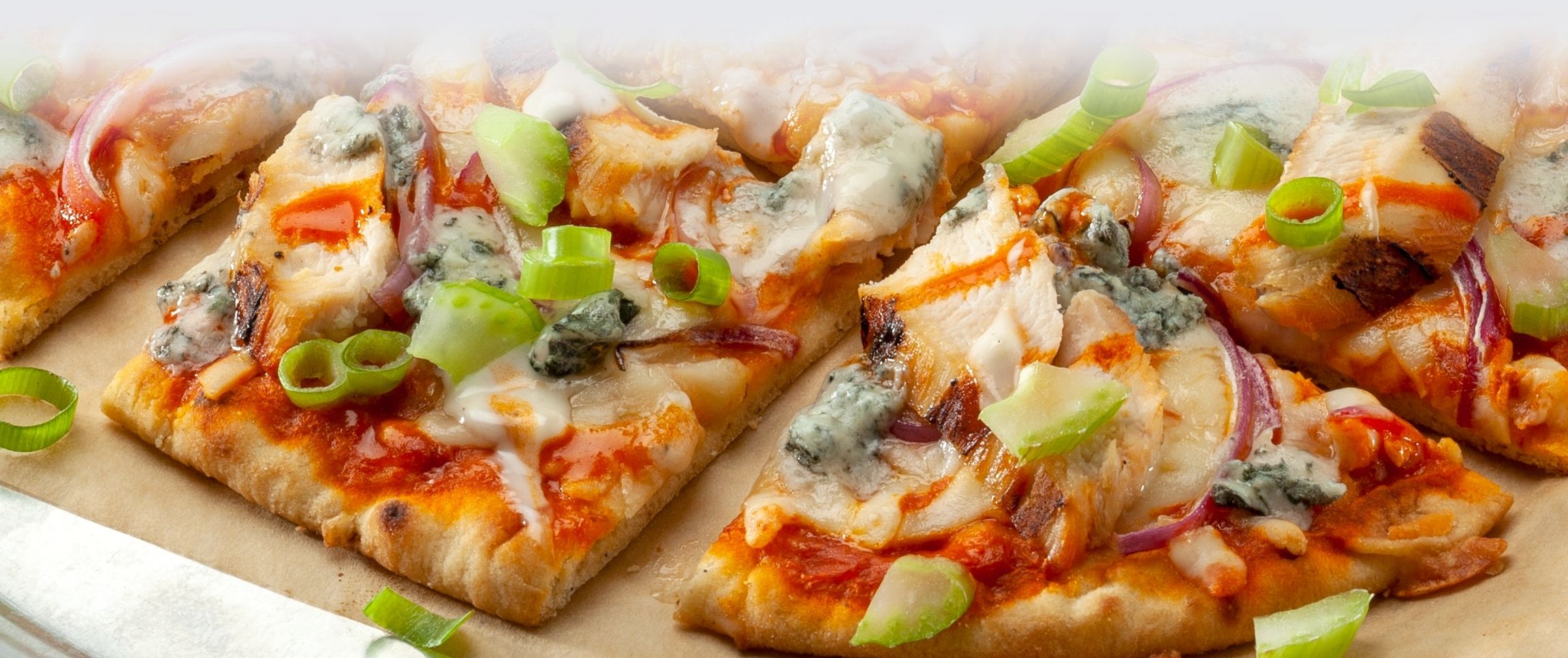Hero - Full Width/performancefoodservice-Recipes-Buffalo_Chicken_Flatbread_N-herofull