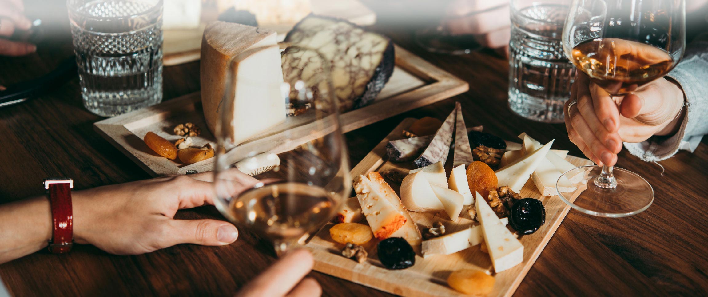 Articles/performancefoodservice-GetInspired-cheese-boards-heroFull