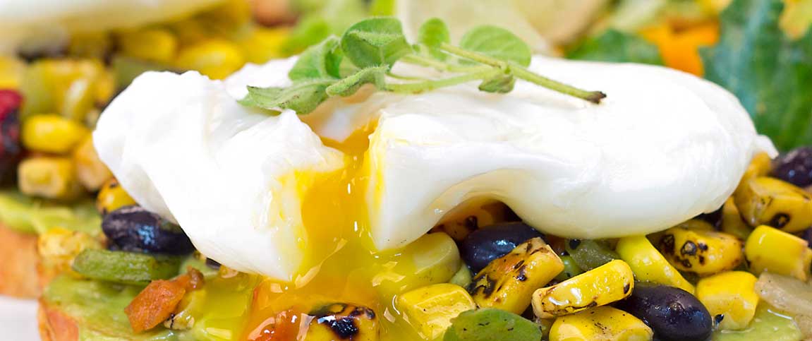 Hero - Full Width/performancefoodservice-Recipes-CHIHUAHUACRUSTINI_WPOACHDEGG-heroFull