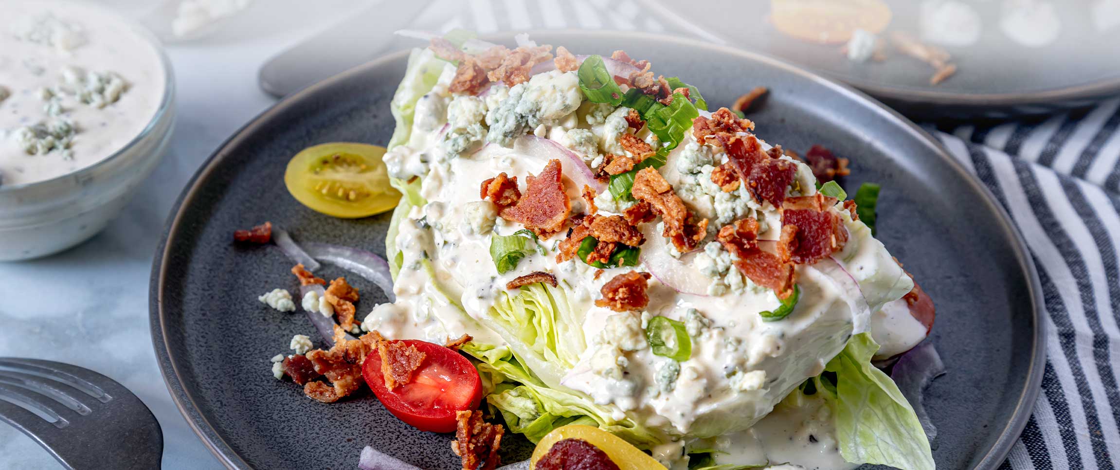 Hero - Full Width/Performancefoodservice-recipe-wedgesalad-herofull