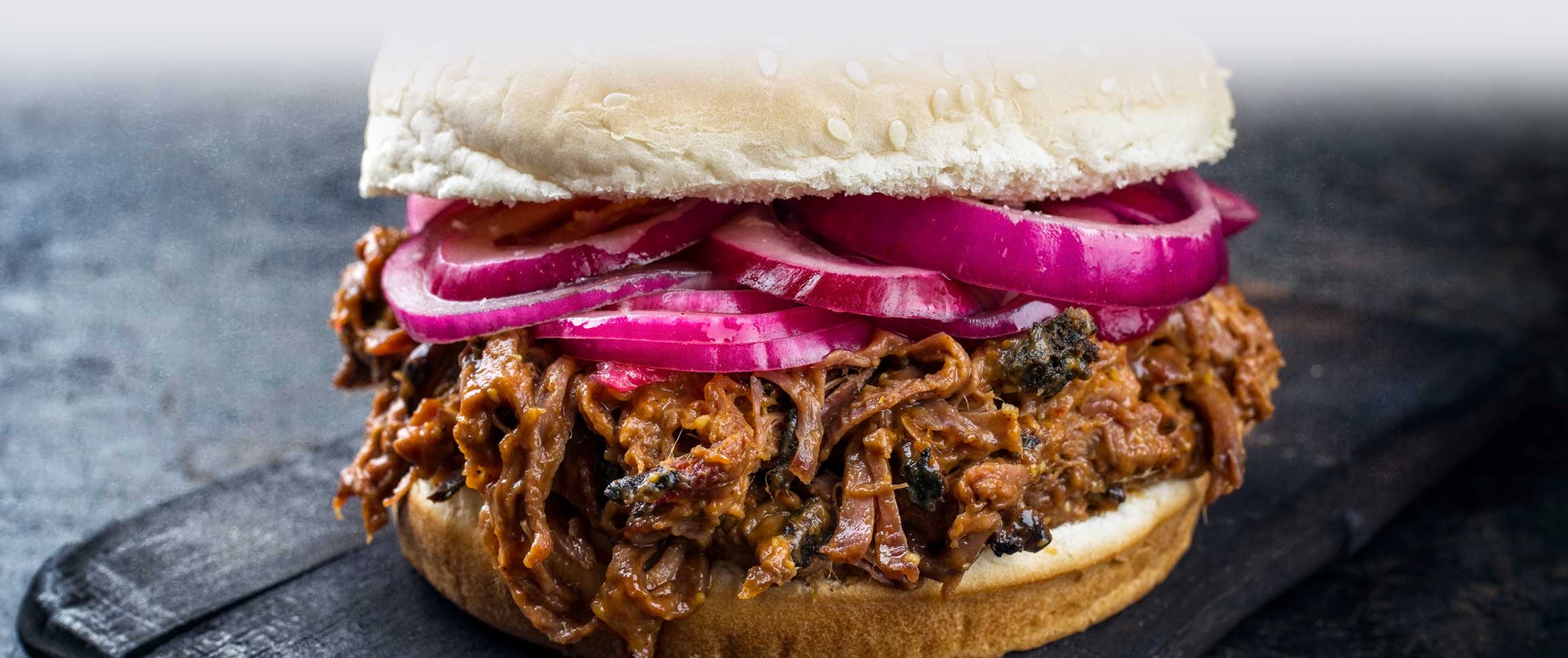 Hero - Full Width/performancefoodservice-recipes-BrisketJoe-herofull