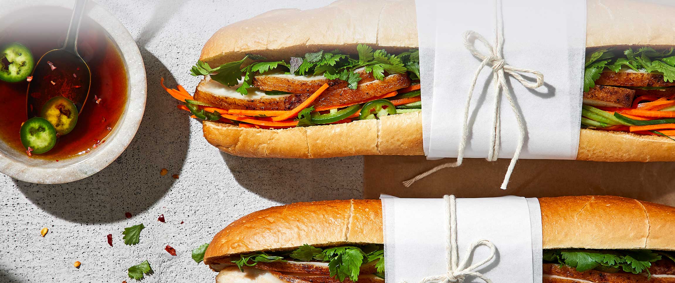 Hero - Full Width/performancefoodservie-DishRecipes-BanhMiSandwich-HeroFull