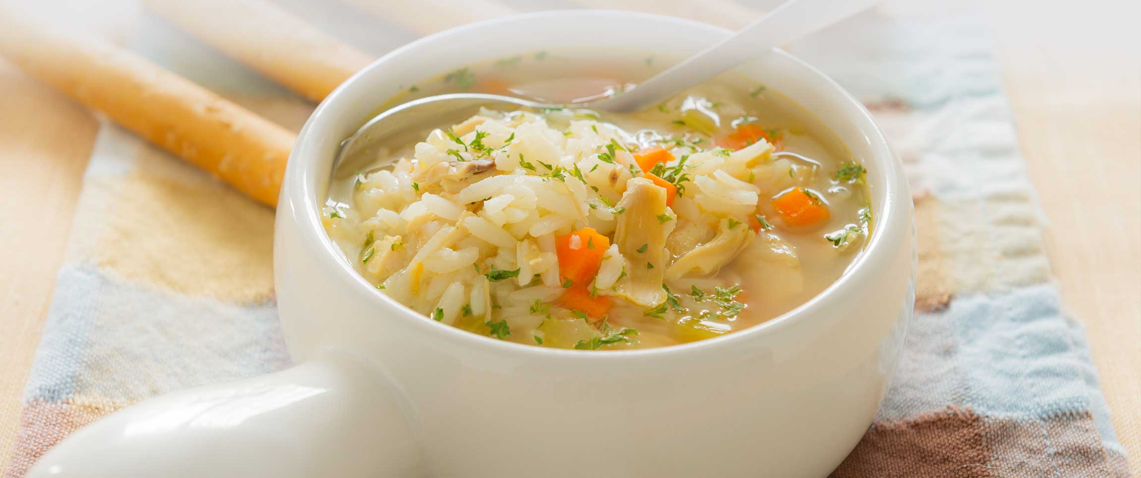 Hero - Full Width/Performancefoodservice-recipe-chickenandricesoup-herofull