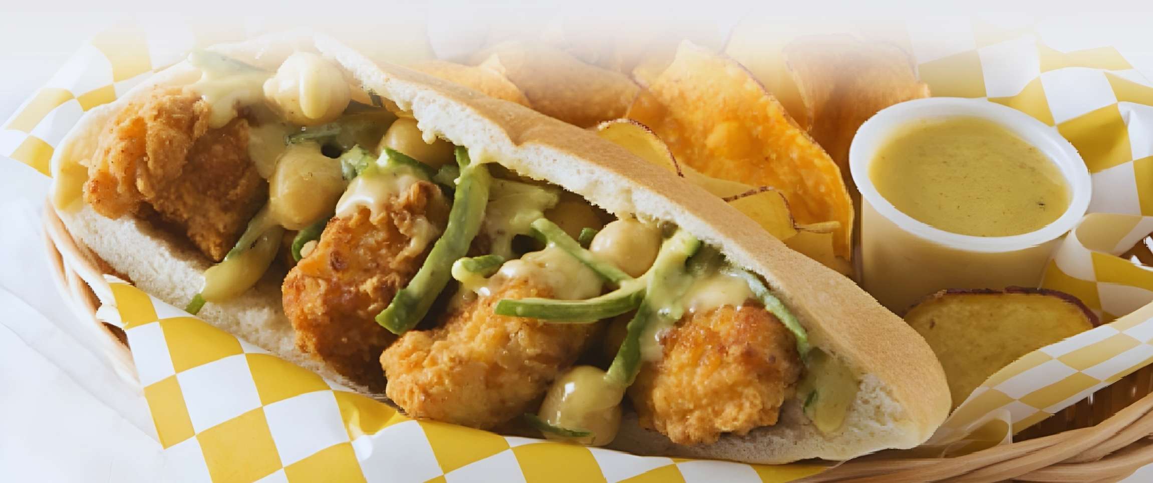 Hero - Full Width/performancefoodservice-Recipes-Boneless_Zings_Pita-herofull