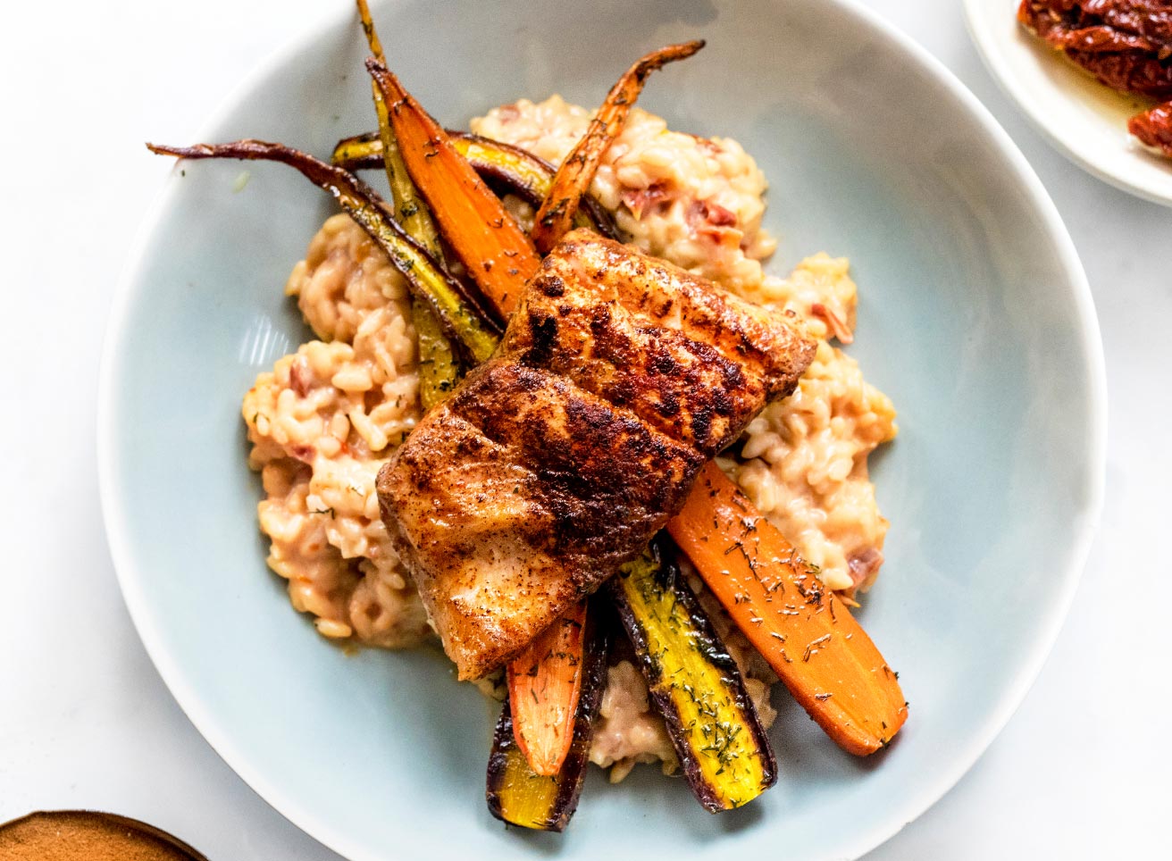 Hero - Half Width/performancefoodservice-Recipes-CINN_CRUSTED_SALMON-heroHalf
