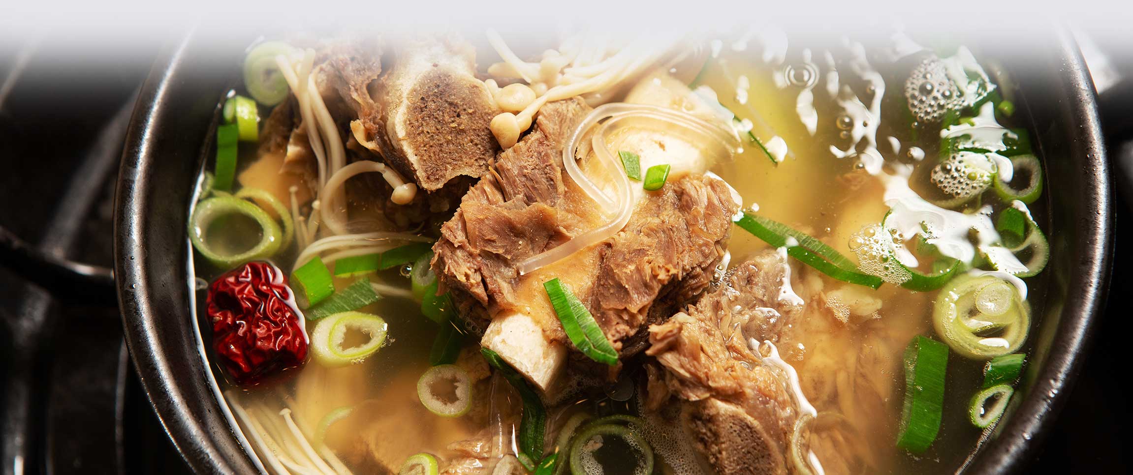 Hero - Full Width/performancefoodservice-Recipes-ShortRibUdonSoup-herofull