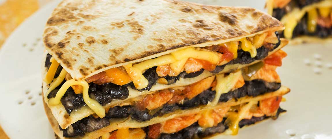 Hero - Full Width/performancefoodservice-Recipes-CHICKEN-BLACKBEAN-TORTILLA-heroFull