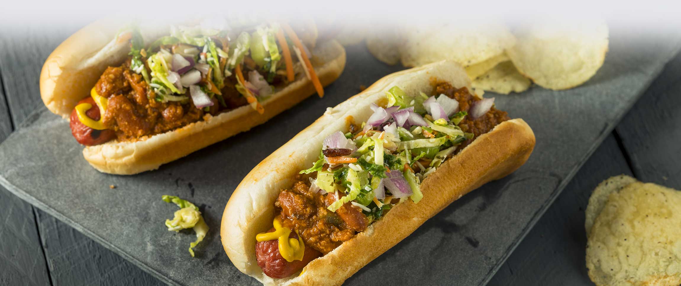 Hero - Full Width/performancefoodservice-recipes-SouthernSlawDog-herofull