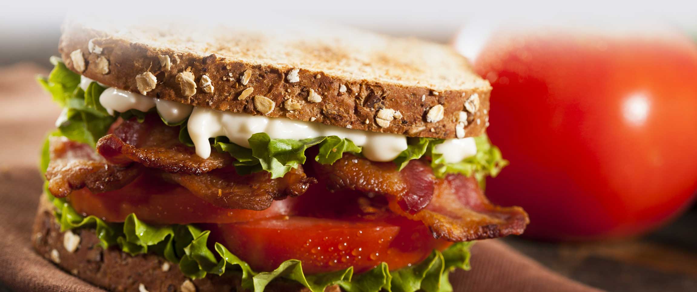 Hero - Full Width/performancefoodservice-recipes-ClassicBLT-herofull