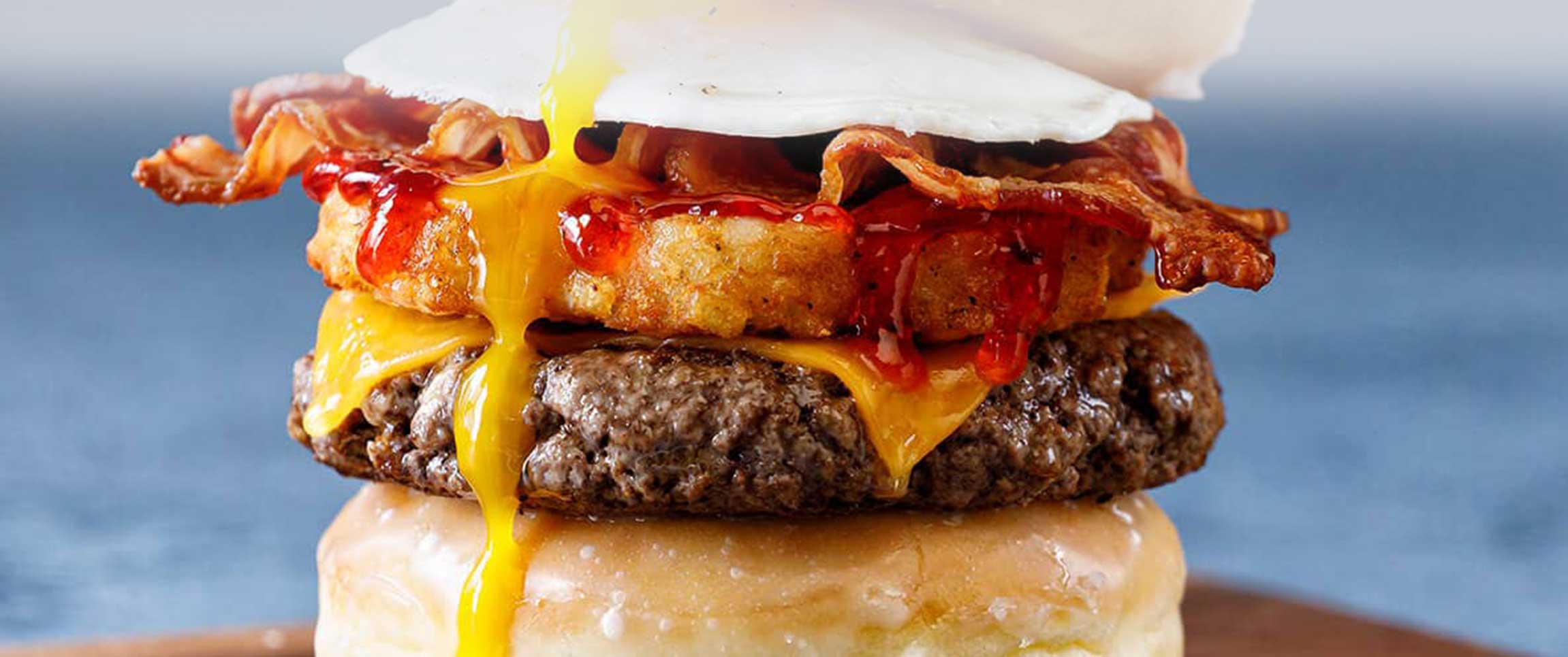 Hero - Full Width/performancefoodservice-recipe-Hash_Brown_Smashed_Burger-HeroFull