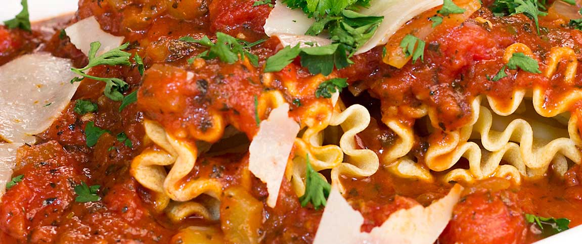 Hero - Full Width/performancefoodservice-Recipes-STEAKLASAGNA_BOLOGNESE-heroFull