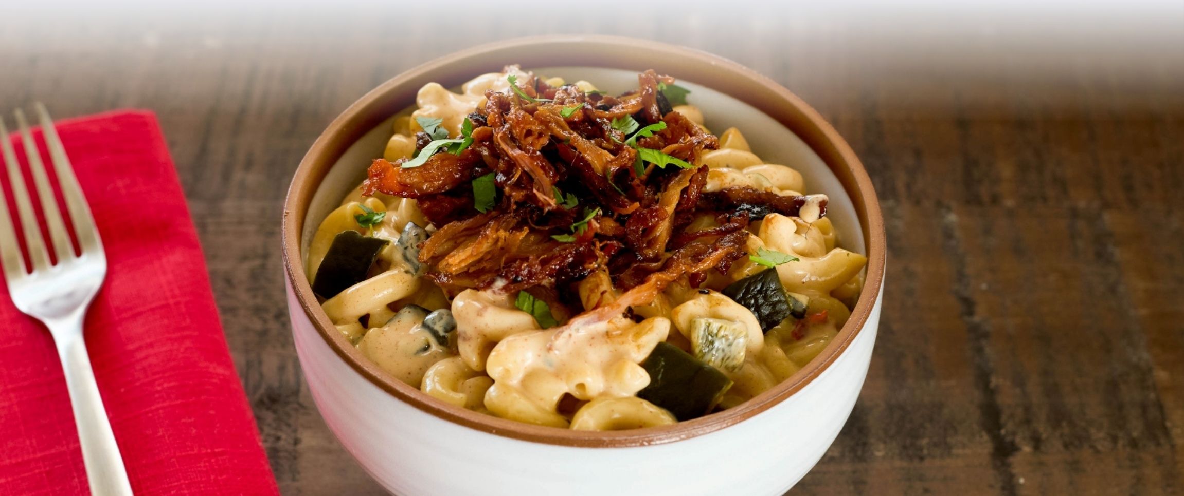 Hero - Full Width/performancefoodservice-Recipes-Poblano_Mac_and_Cheese-herofull