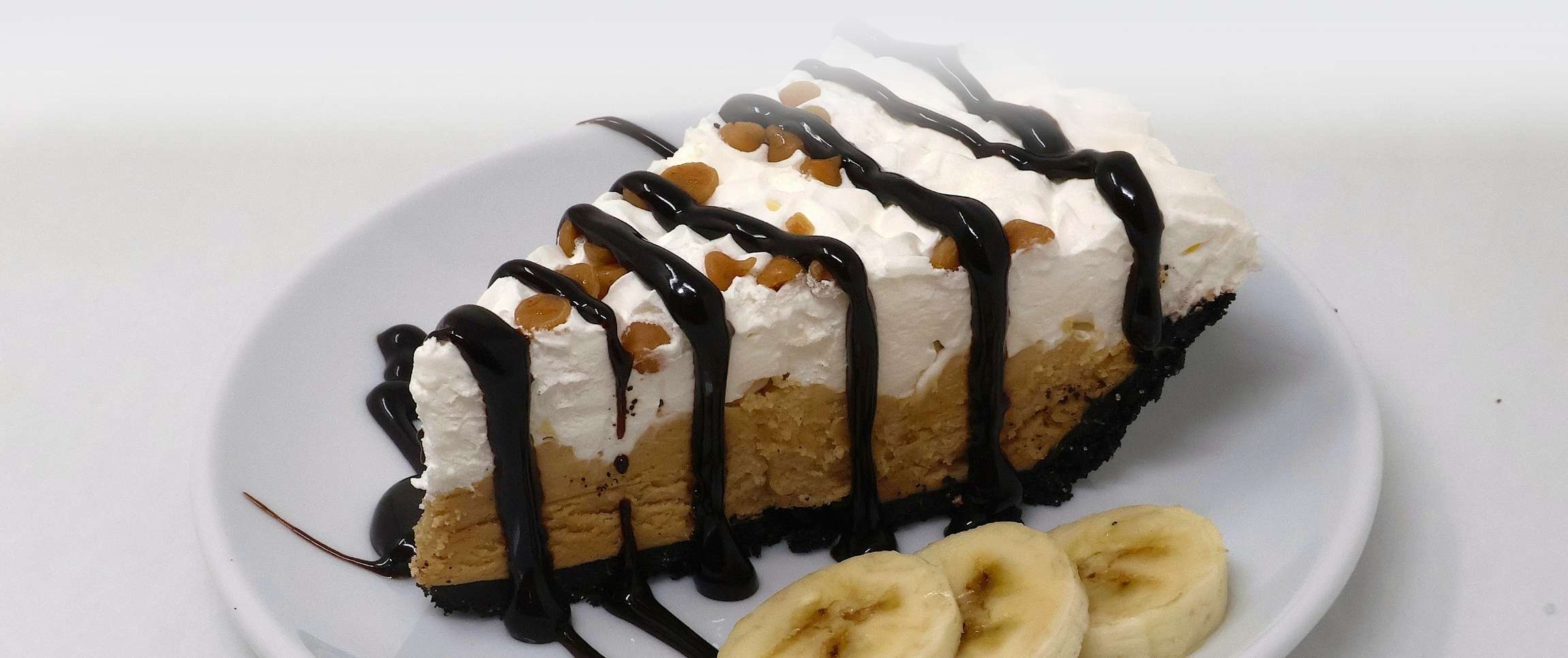 Hero - Full Width/performancefoodservice-Recipes-Mexican_Chocolate_PB_Pie-herofull