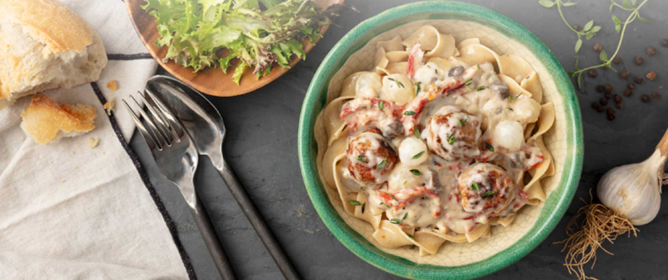 Hero - Full Width/performancefoodservice-Recipes-MeatballStroganoffSoup-HeroFull